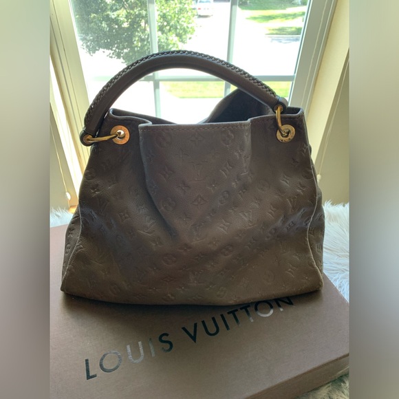 Louis Vuitton Artsy MM Monogram Empreinte Bag - Picture 2 of 16